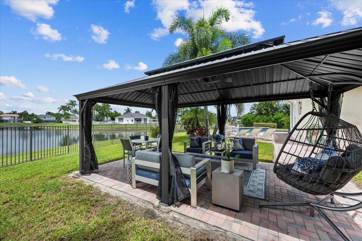 JOURNEYS END 1 - Residential