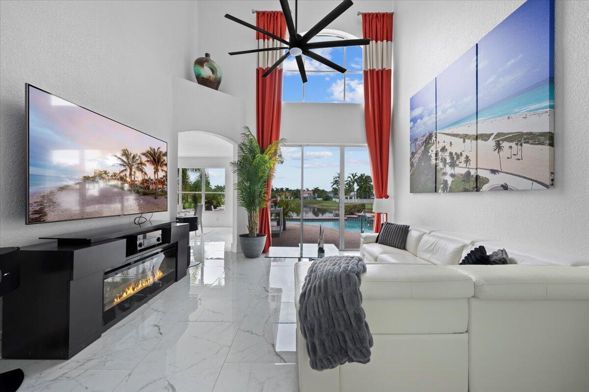 JOURNEYS END 1 - Residential