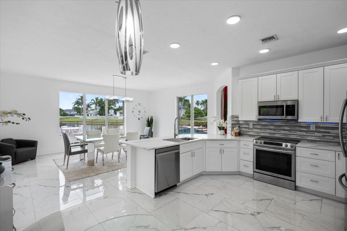 JOURNEYS END 1 - Residential