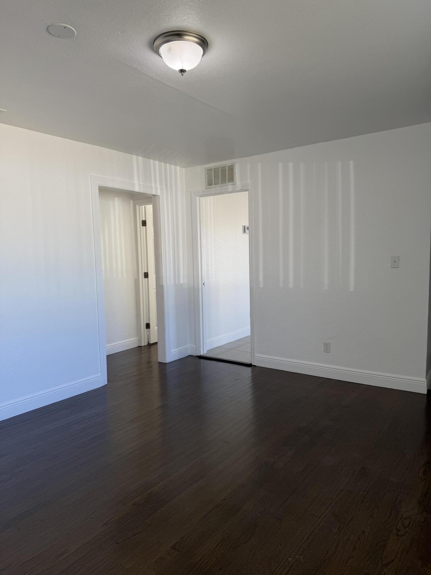 LAKE WORTH TOWN OF - Residential Lease