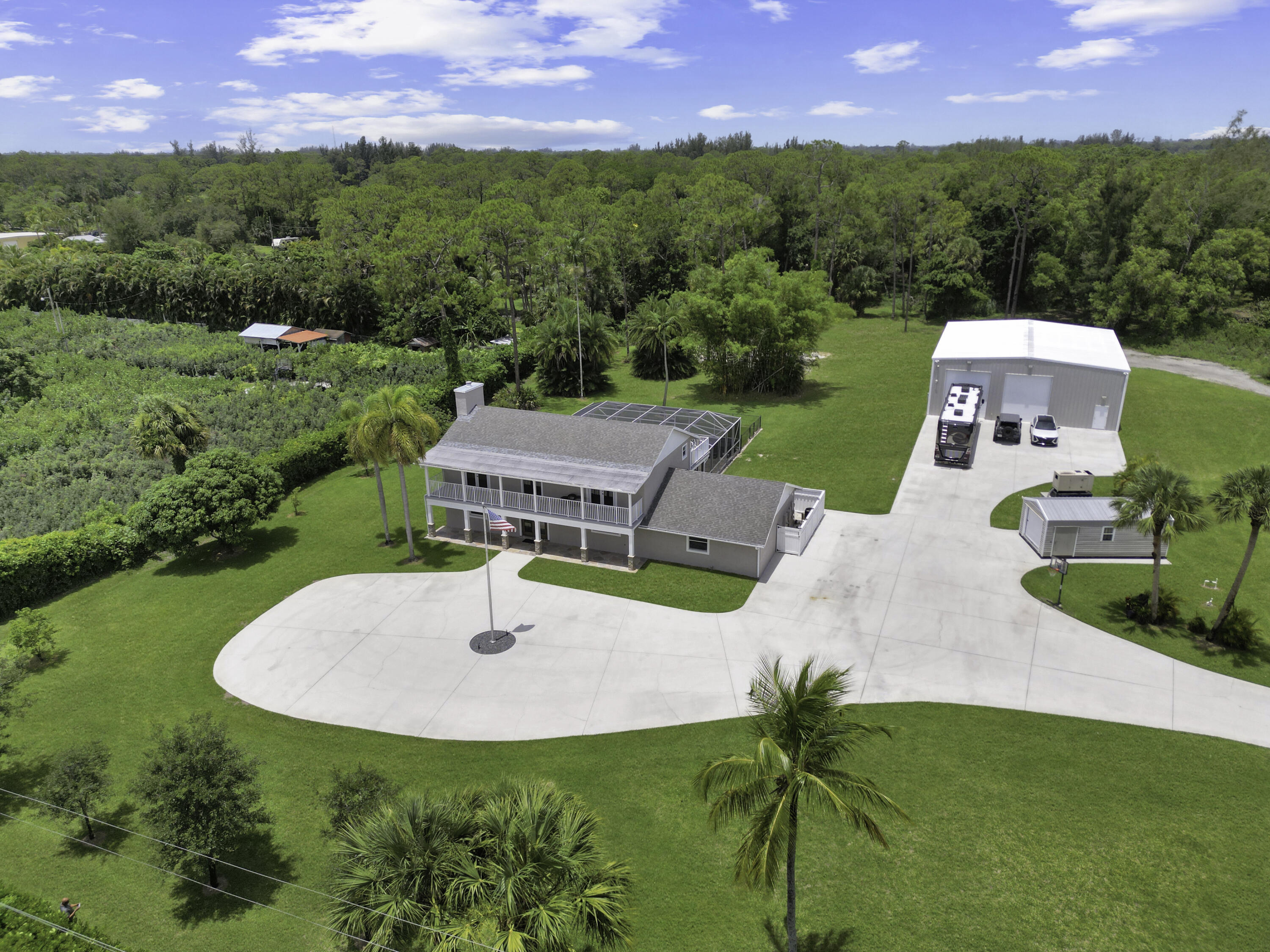 LOXAHATCHEE GROVES - Residential
