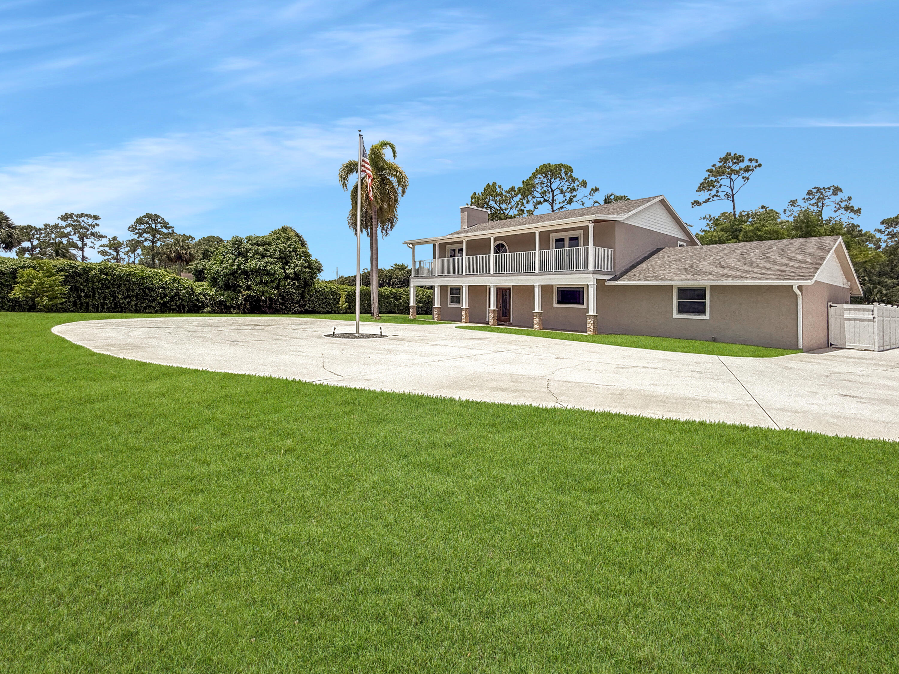 LOXAHATCHEE GROVES - Residential