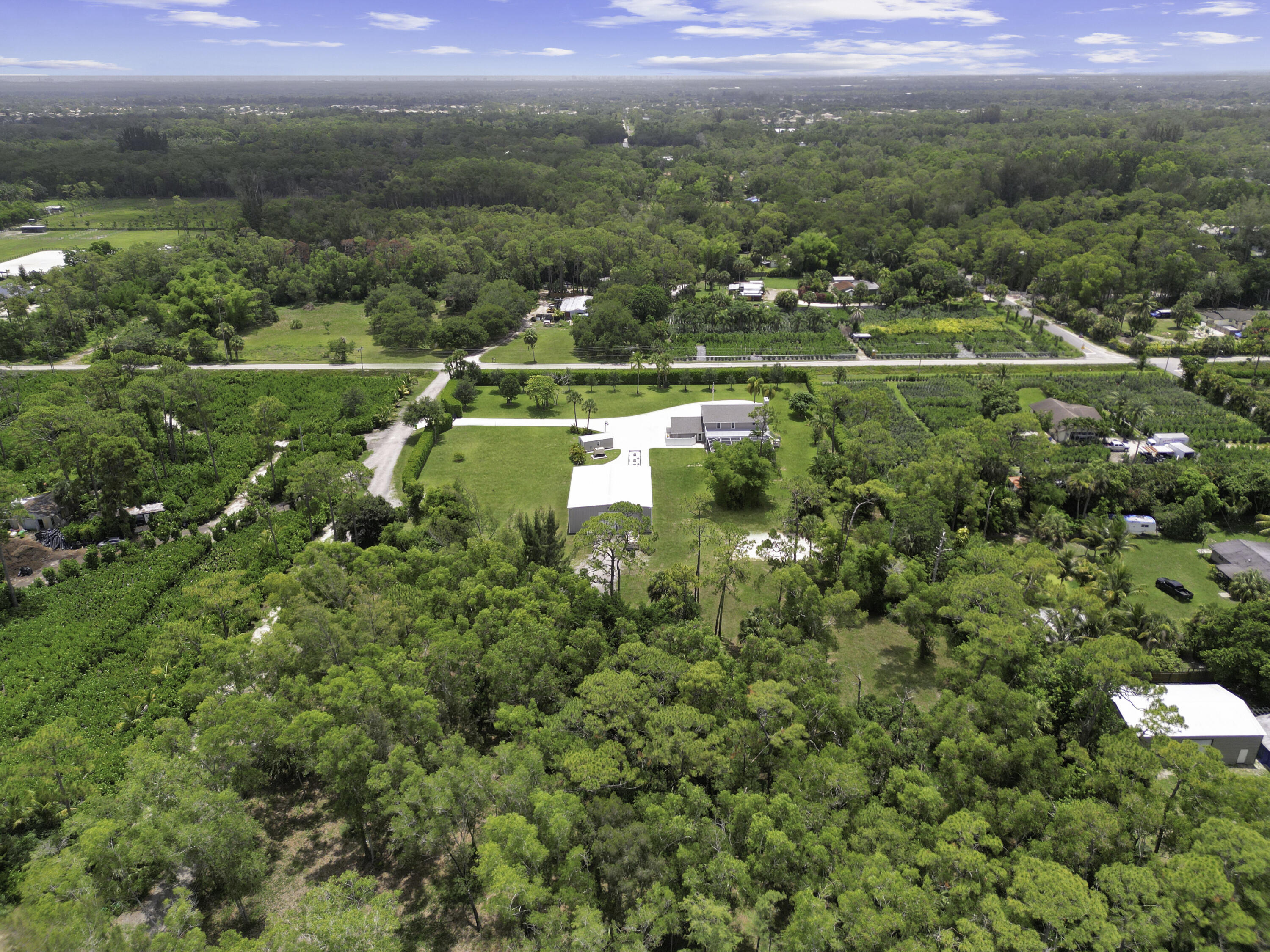 LOXAHATCHEE GROVES - Residential