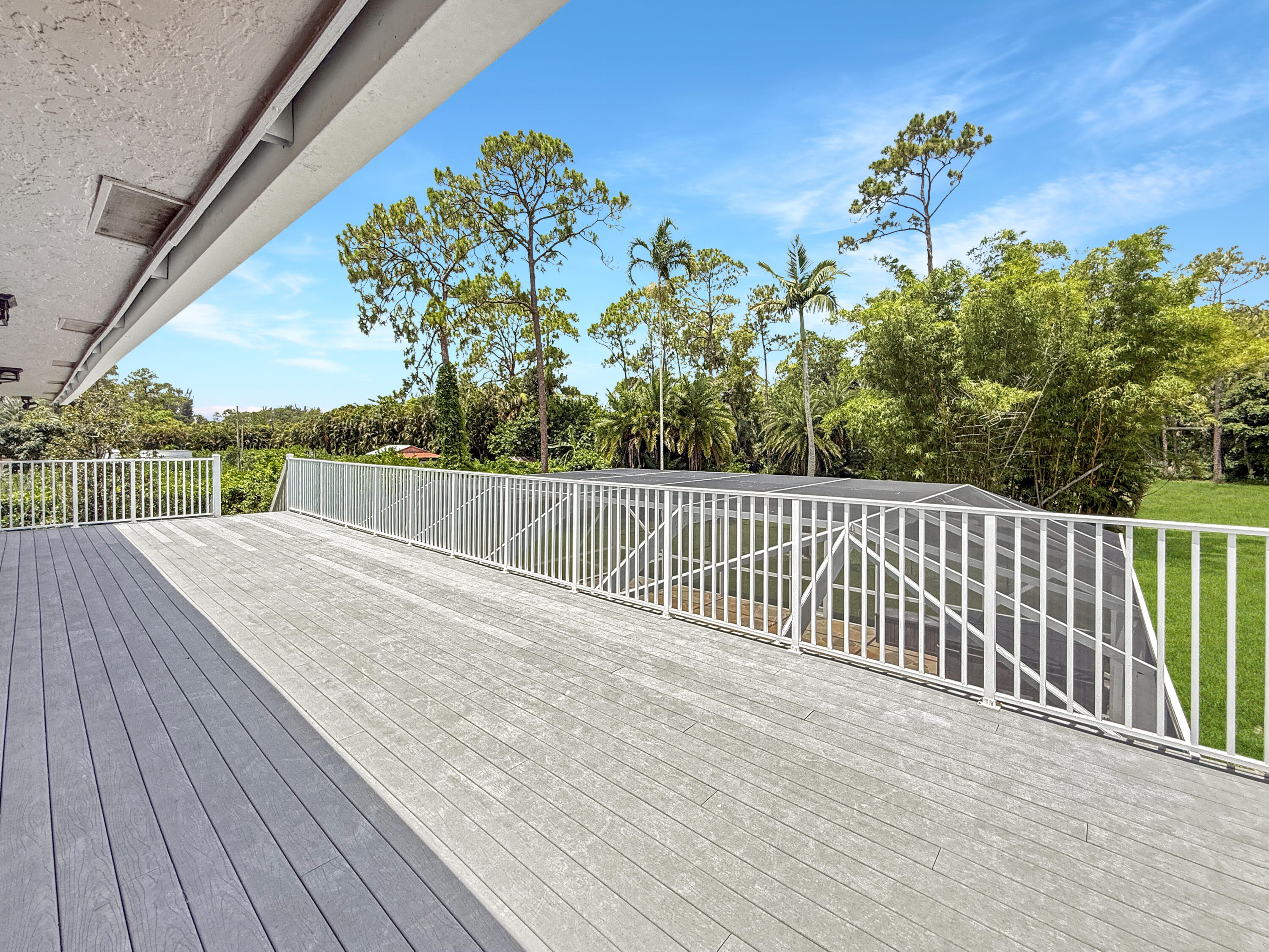 LOXAHATCHEE GROVES - Residential