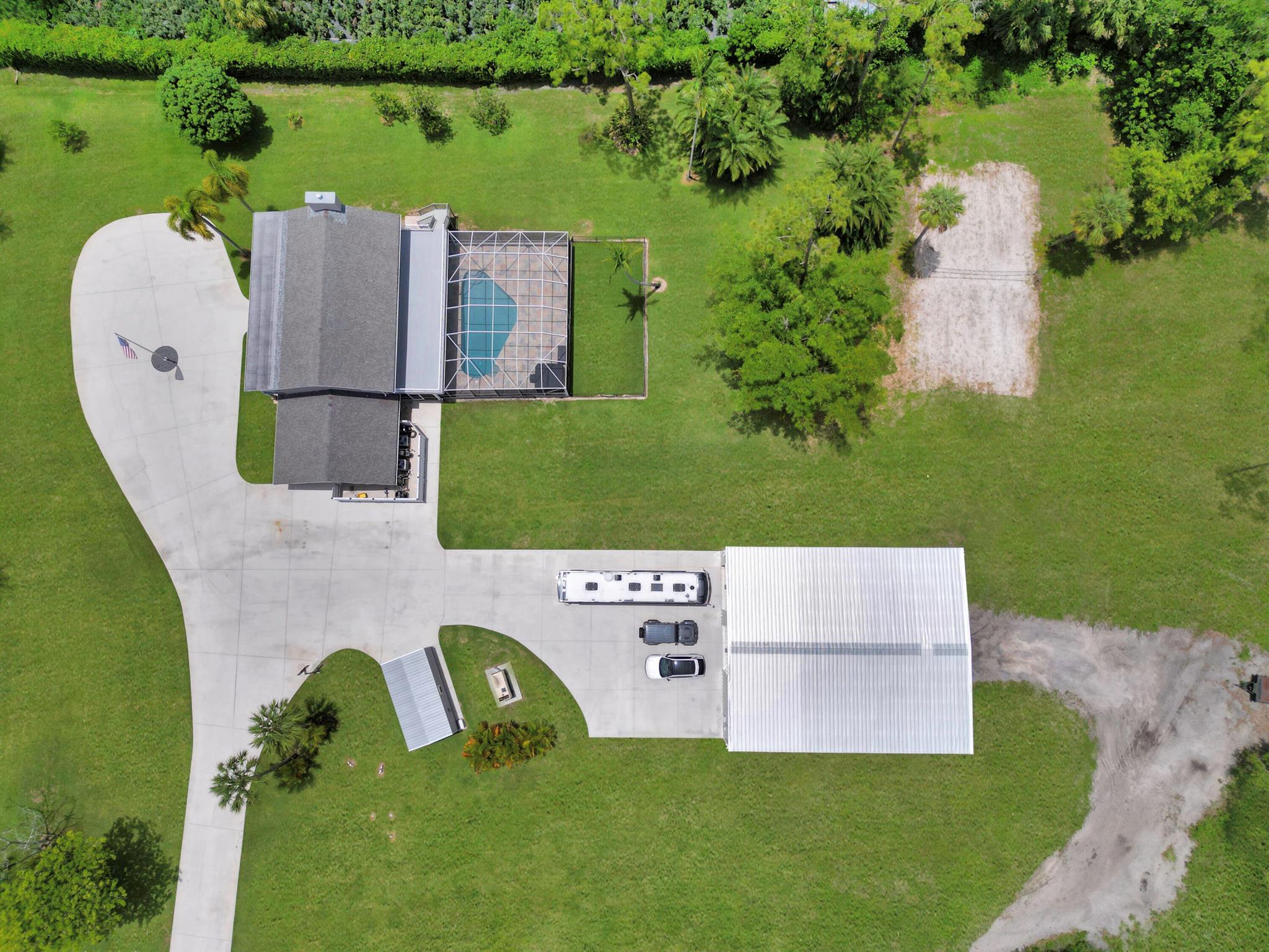 LOXAHATCHEE GROVES - Residential