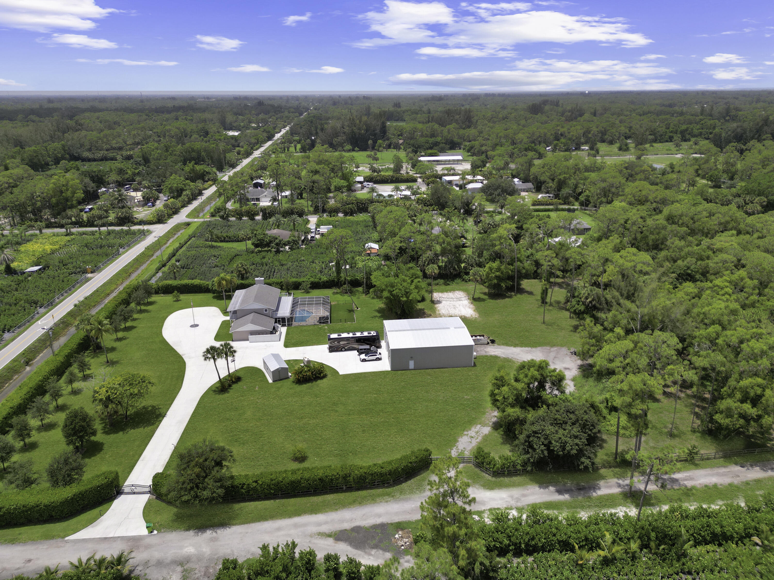 LOXAHATCHEE GROVES - Residential
