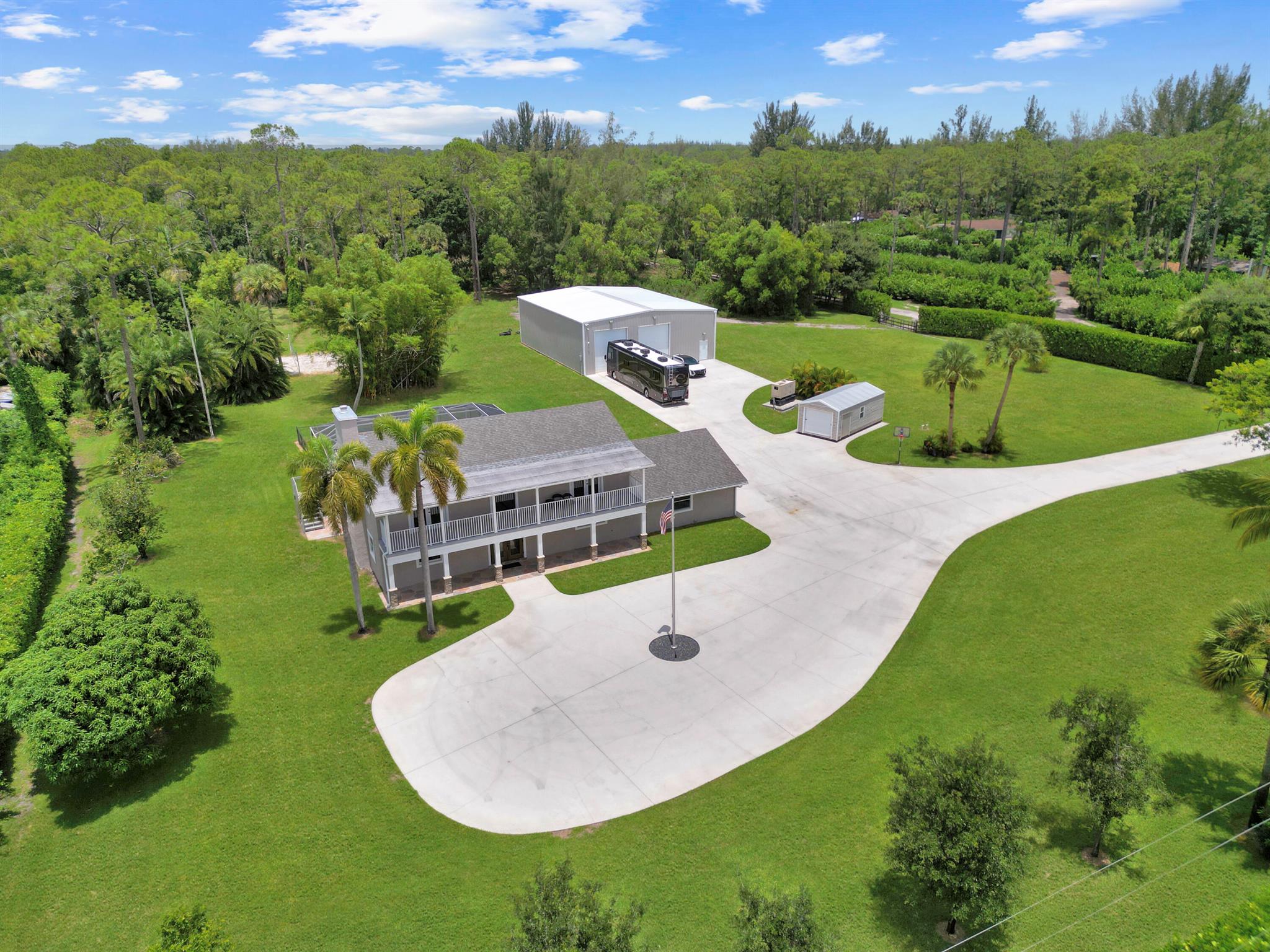 LOXAHATCHEE GROVES - Residential
