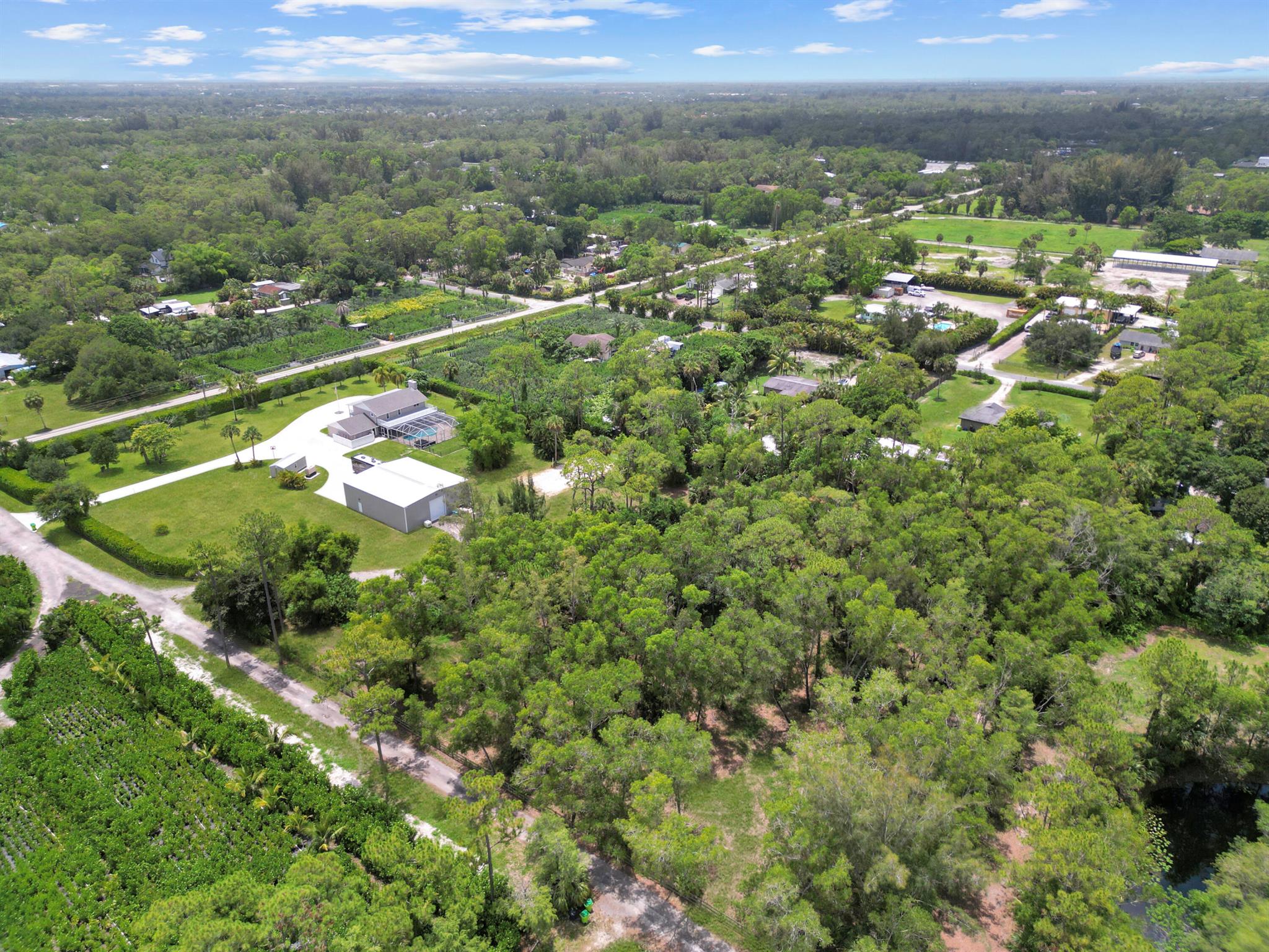 LOXAHATCHEE GROVES - Residential