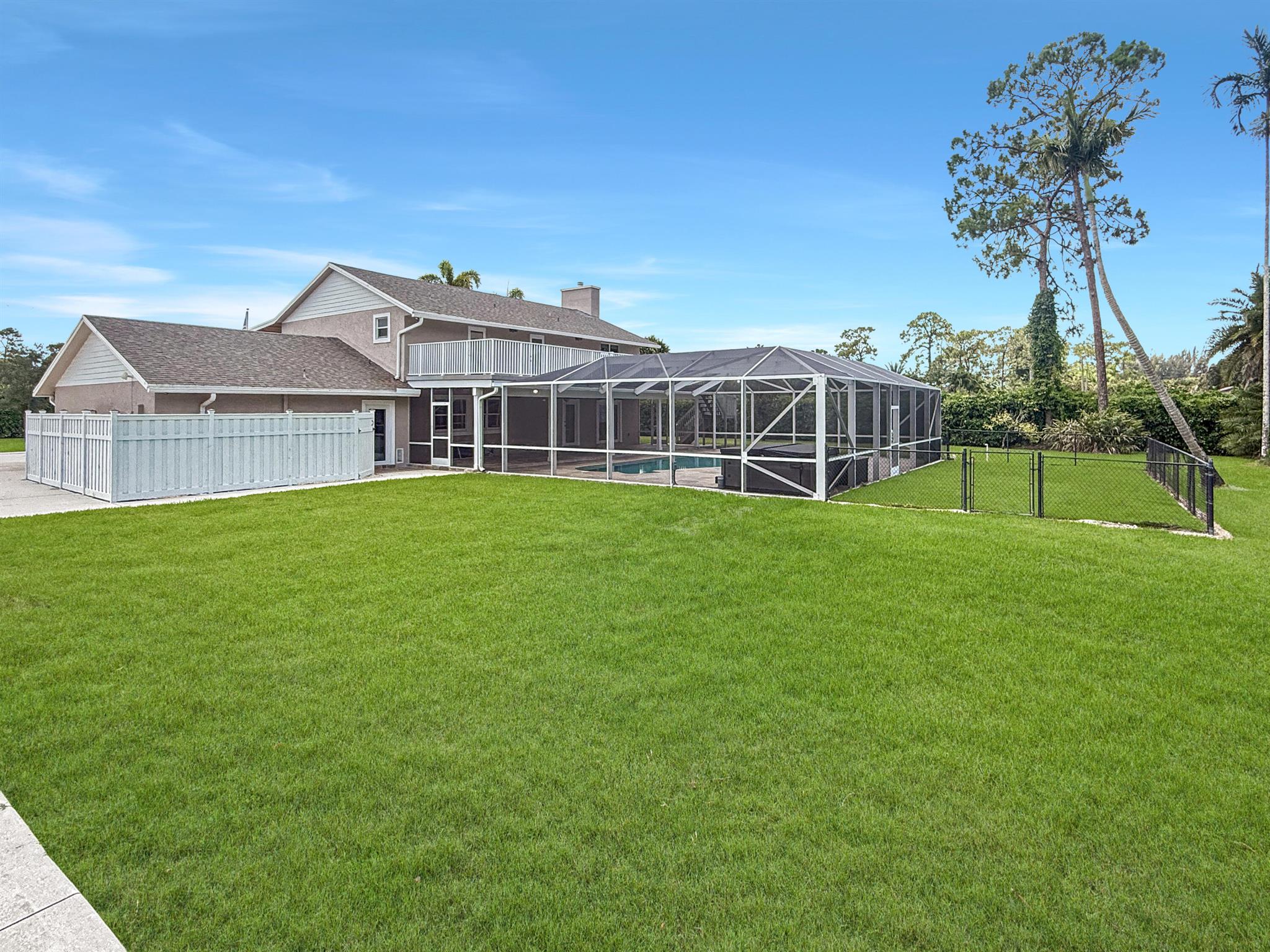 LOXAHATCHEE GROVES - Residential