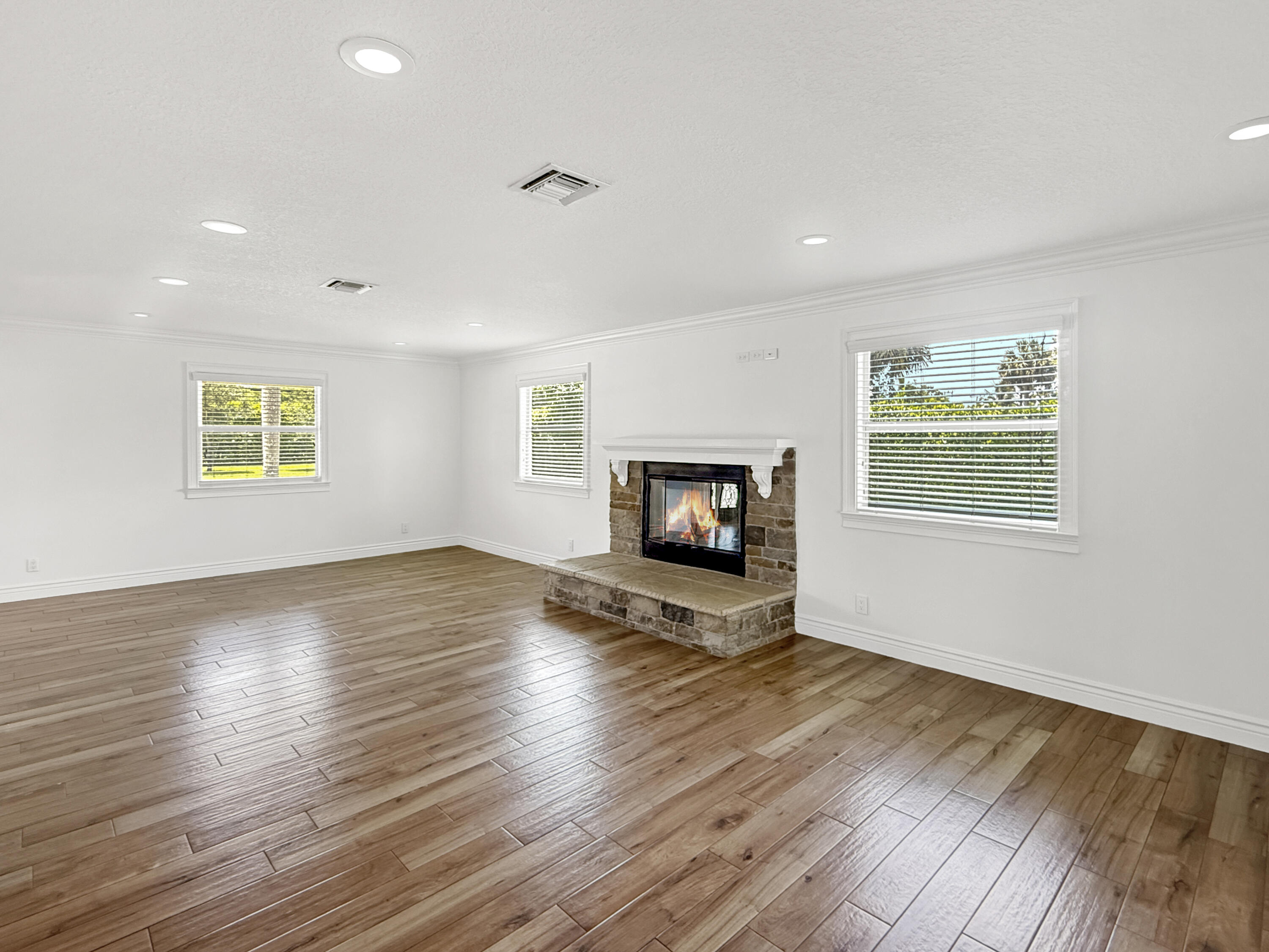 LOXAHATCHEE GROVES - Residential