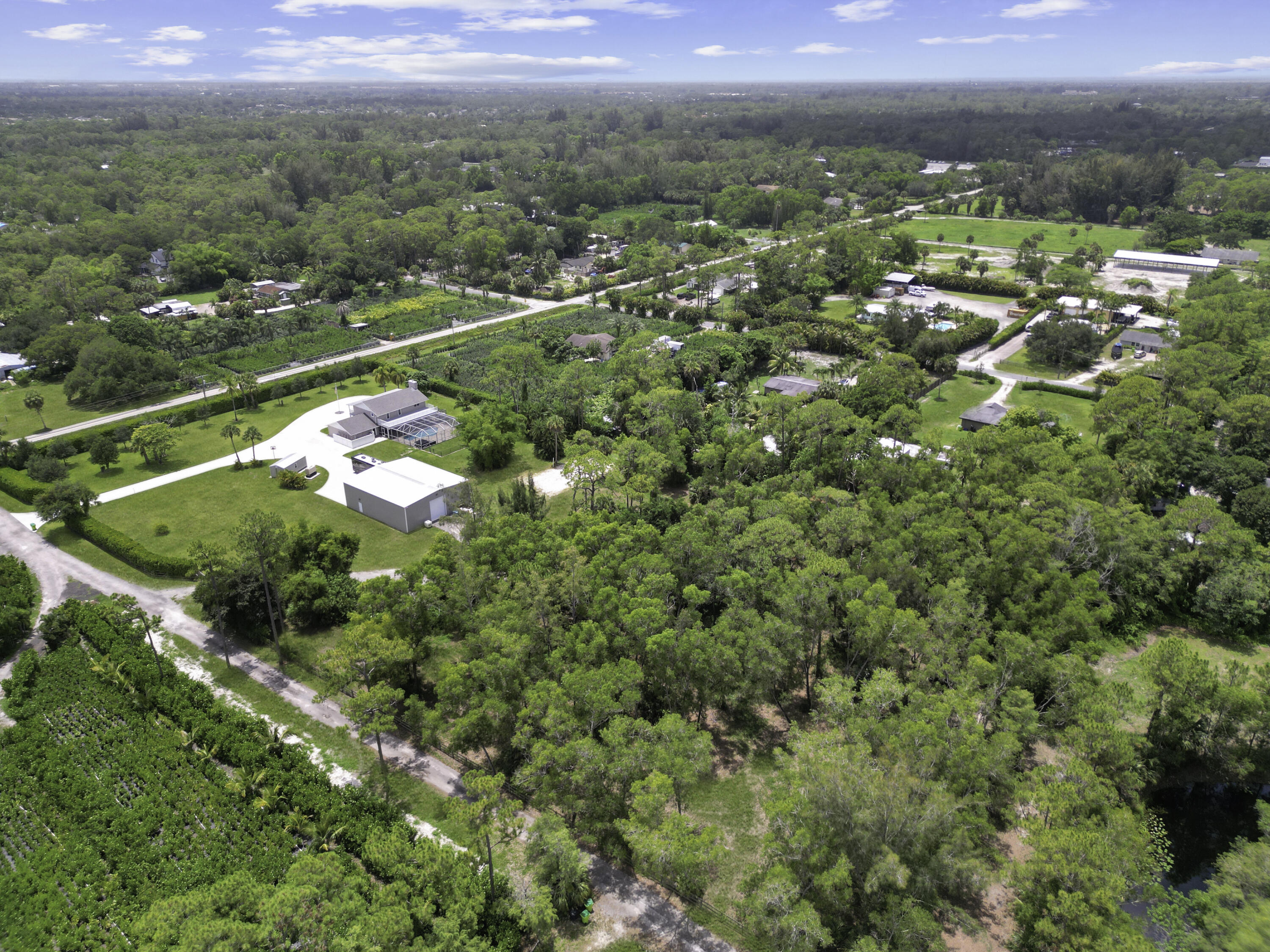 LOXAHATCHEE GROVES - Residential