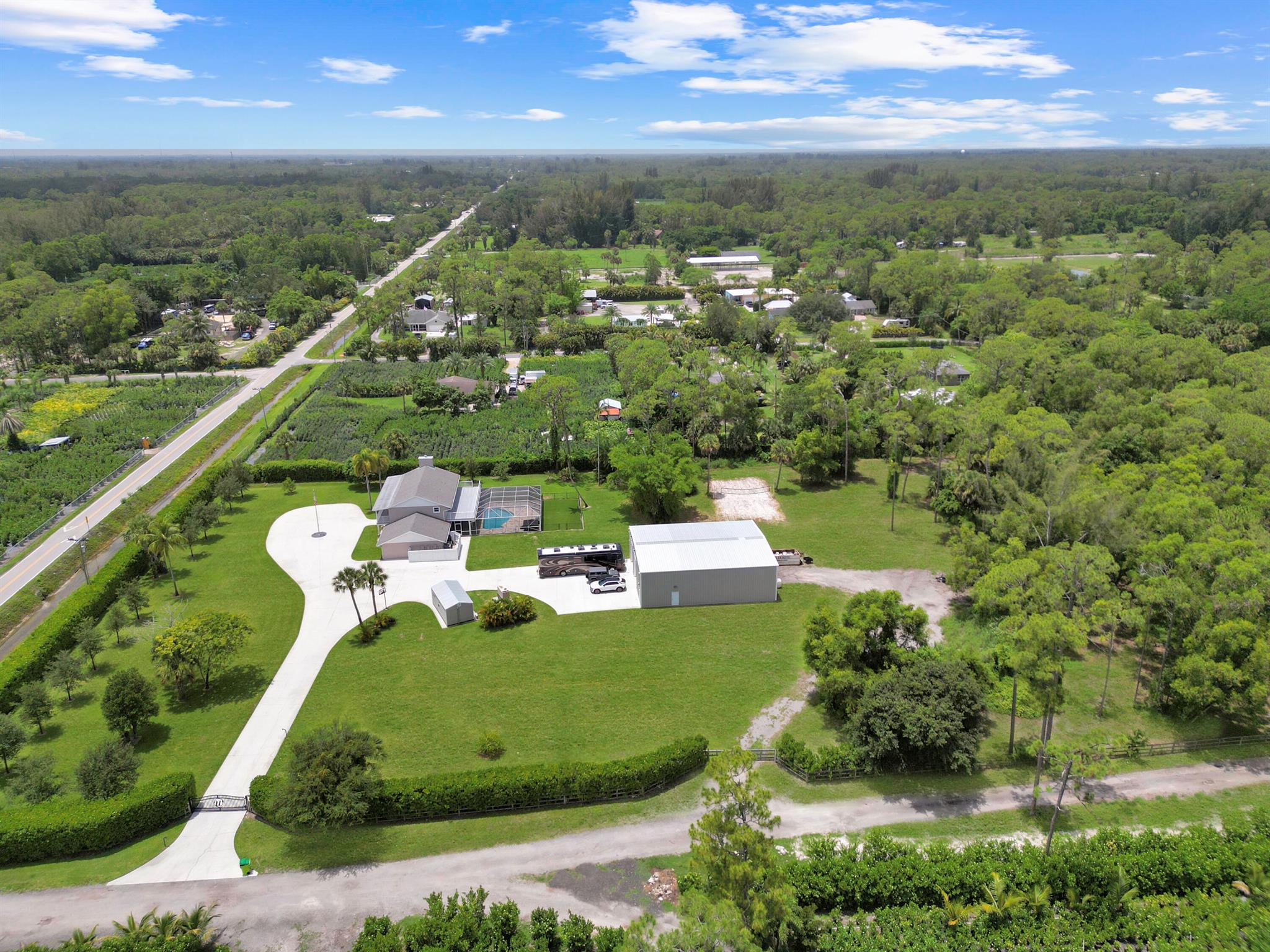 LOXAHATCHEE GROVES - Residential
