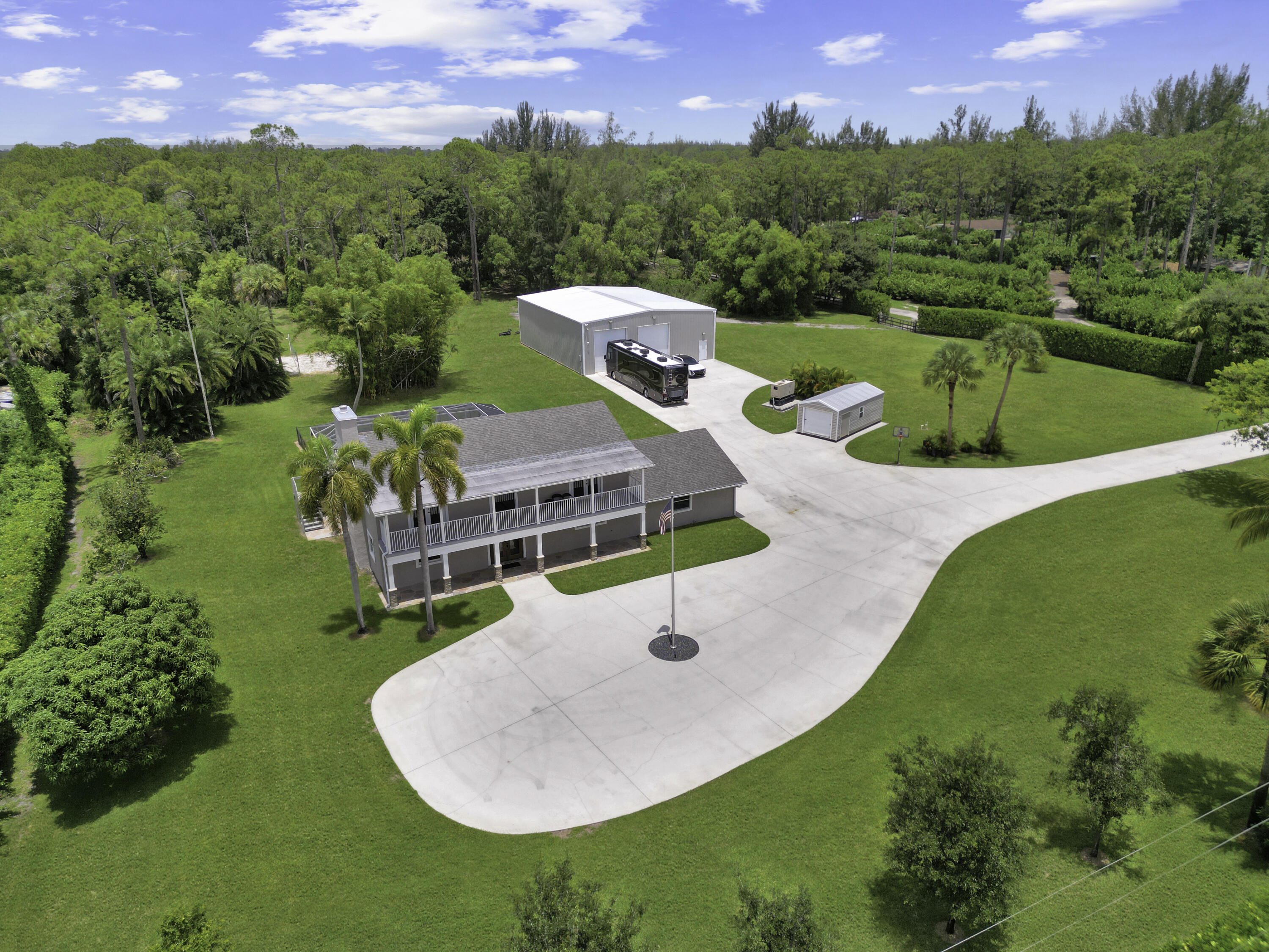 LOXAHATCHEE GROVES - Residential
