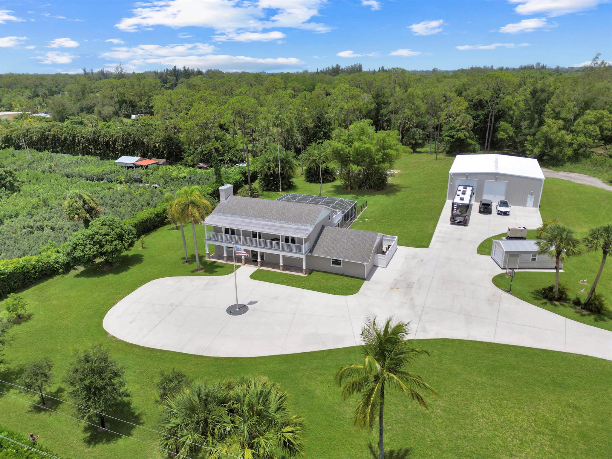 LOXAHATCHEE GROVES - Residential