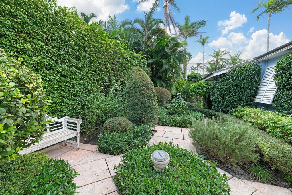 Photo of 216 Jamaica Lane, Palm Beach, FL 33480 (MLS # R11120287)