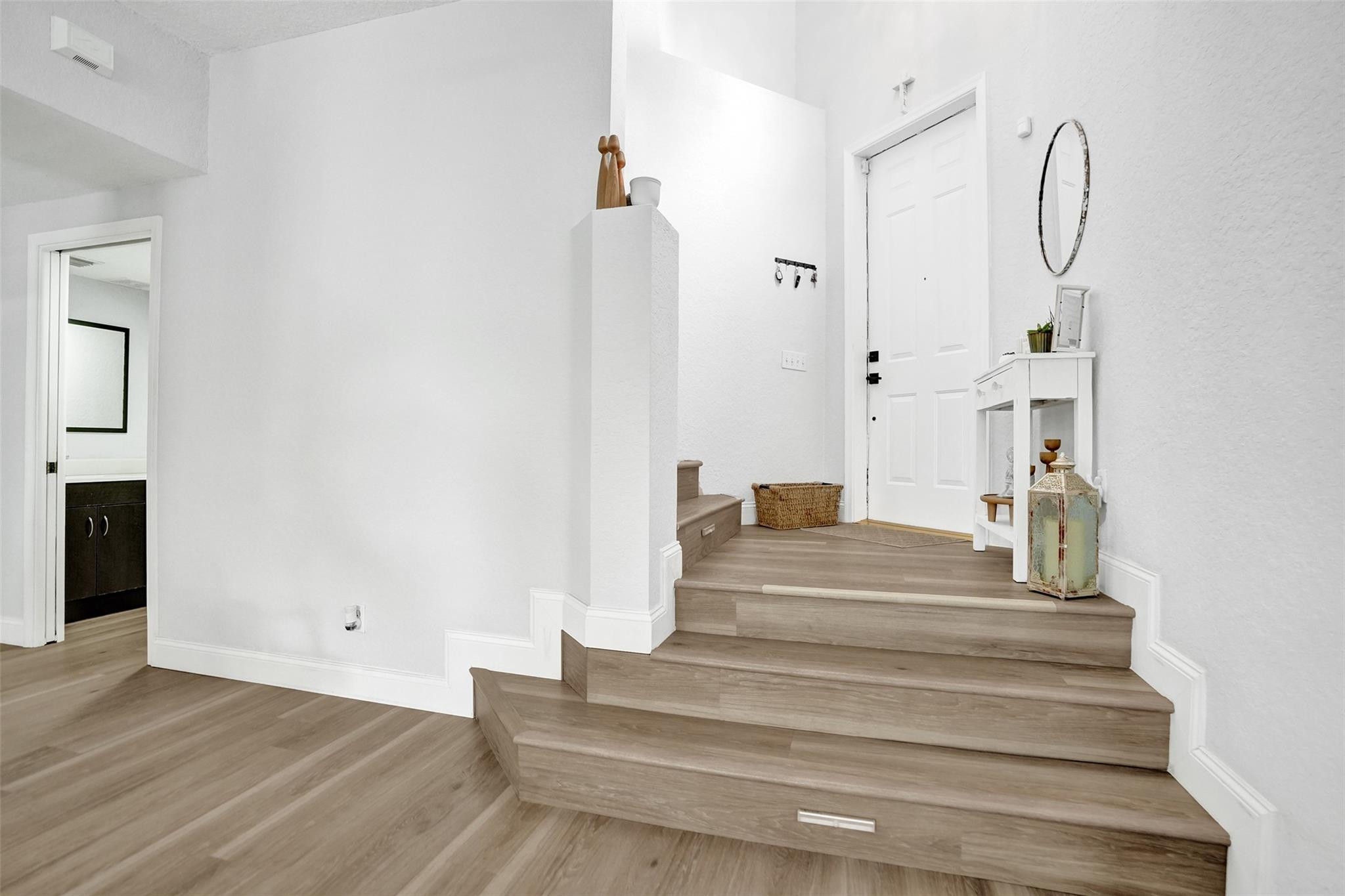 Oakwood 80-39 B - Residential