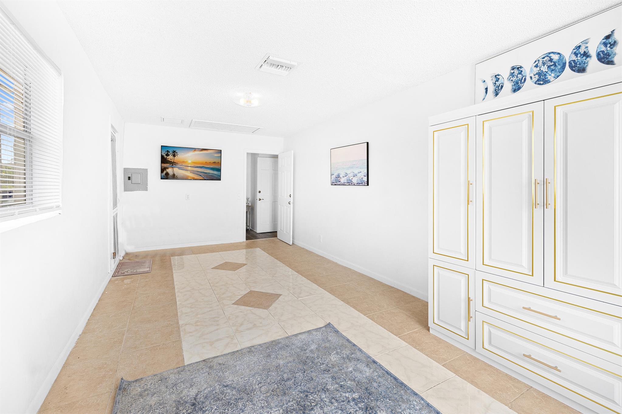 MONROE HEIGHTS - Residential