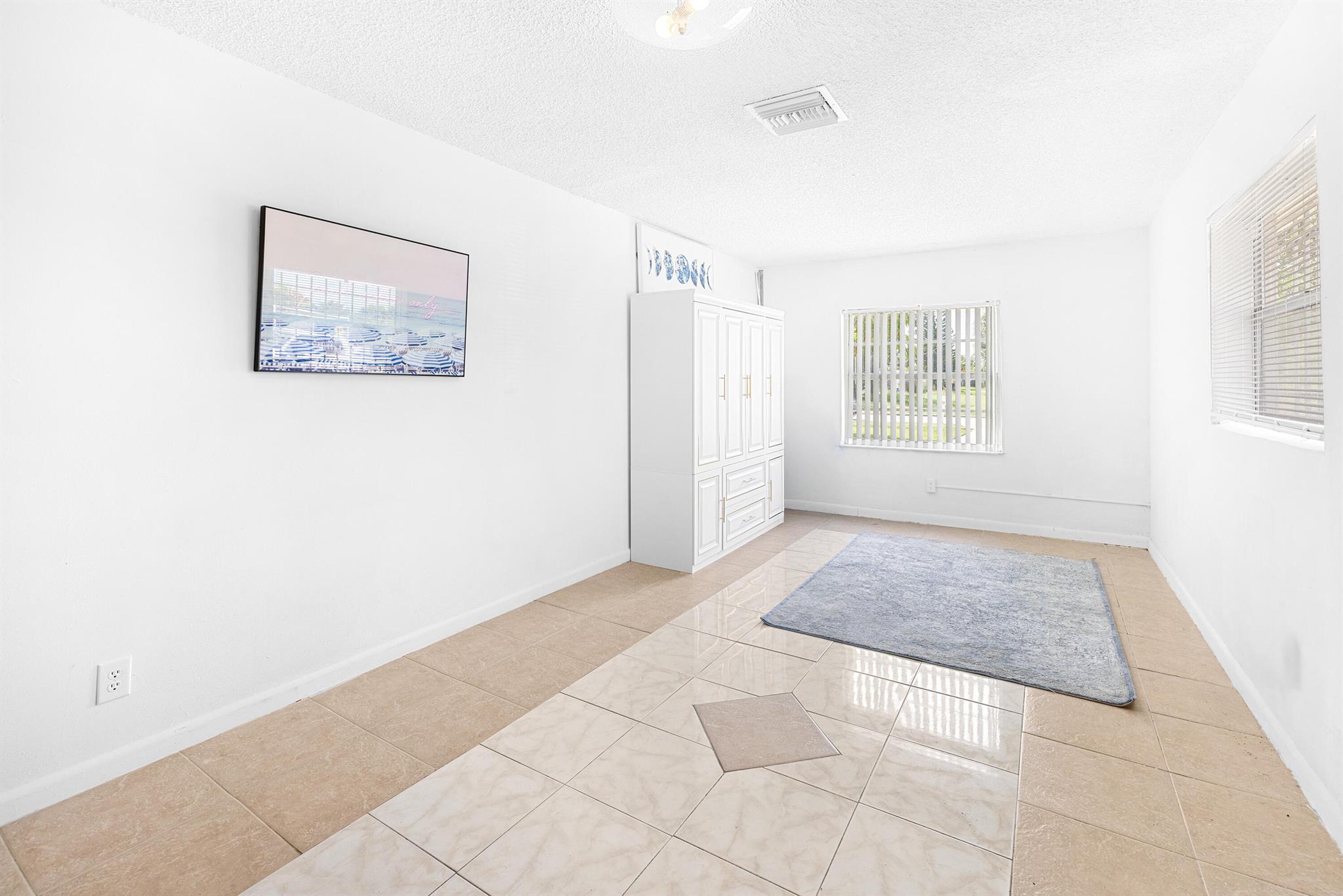 MONROE HEIGHTS - Residential