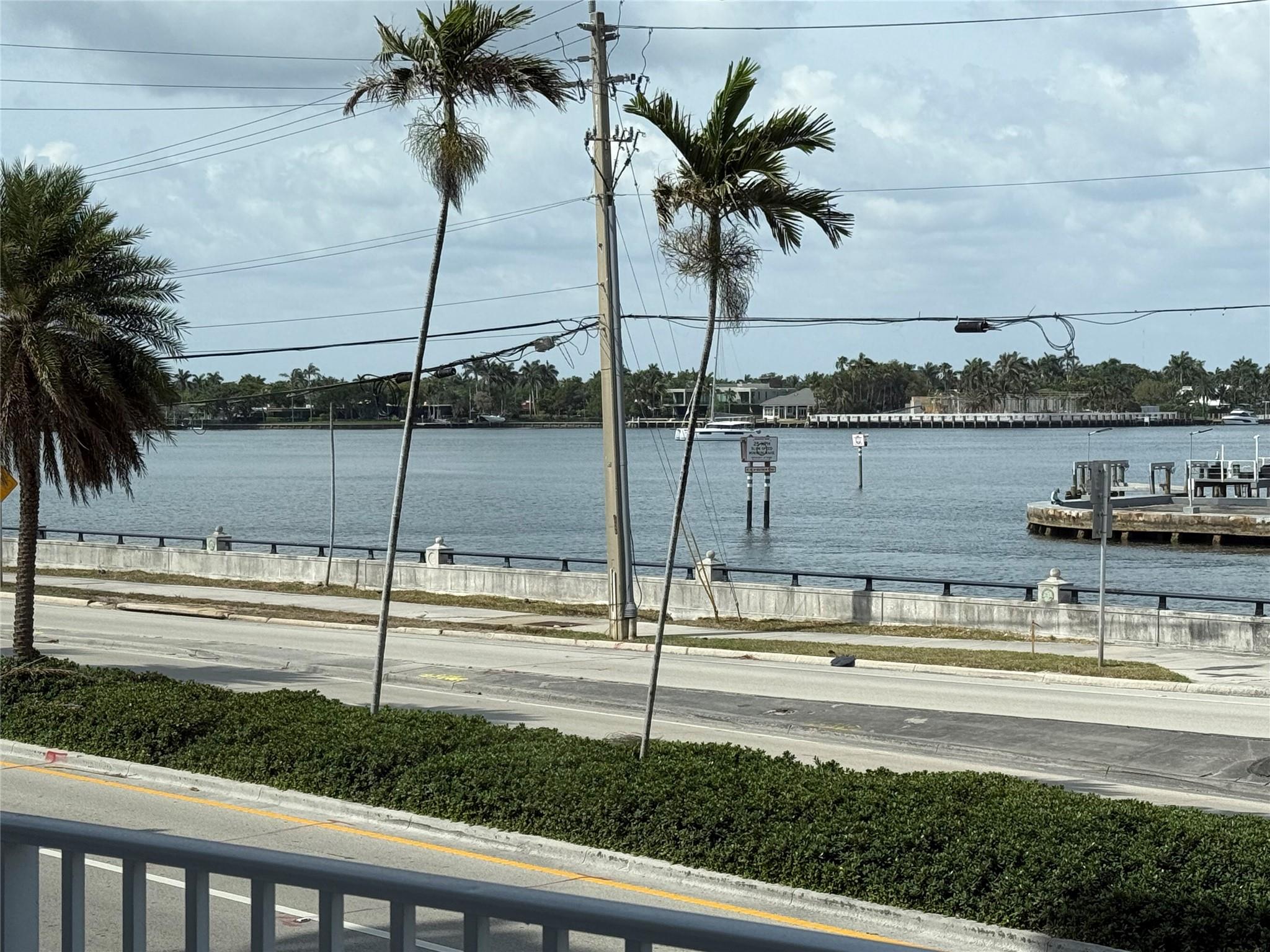 211 S Ocean Dr 204
