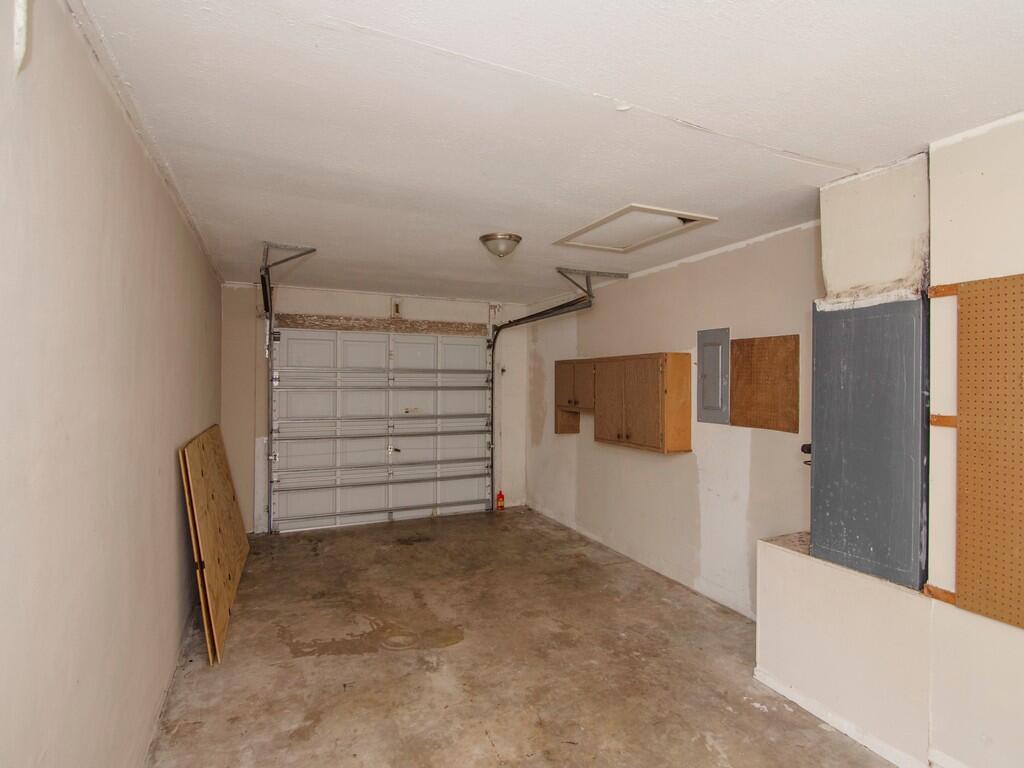 PORT ST LUCIE SECTION 45 - Residential Lease