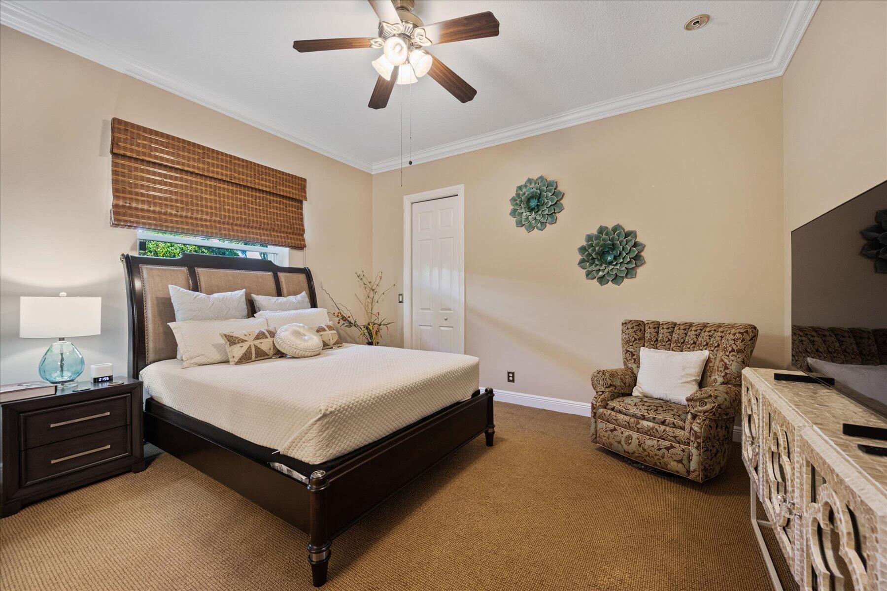 EQUESTRIAN CLUB - Residential Lease