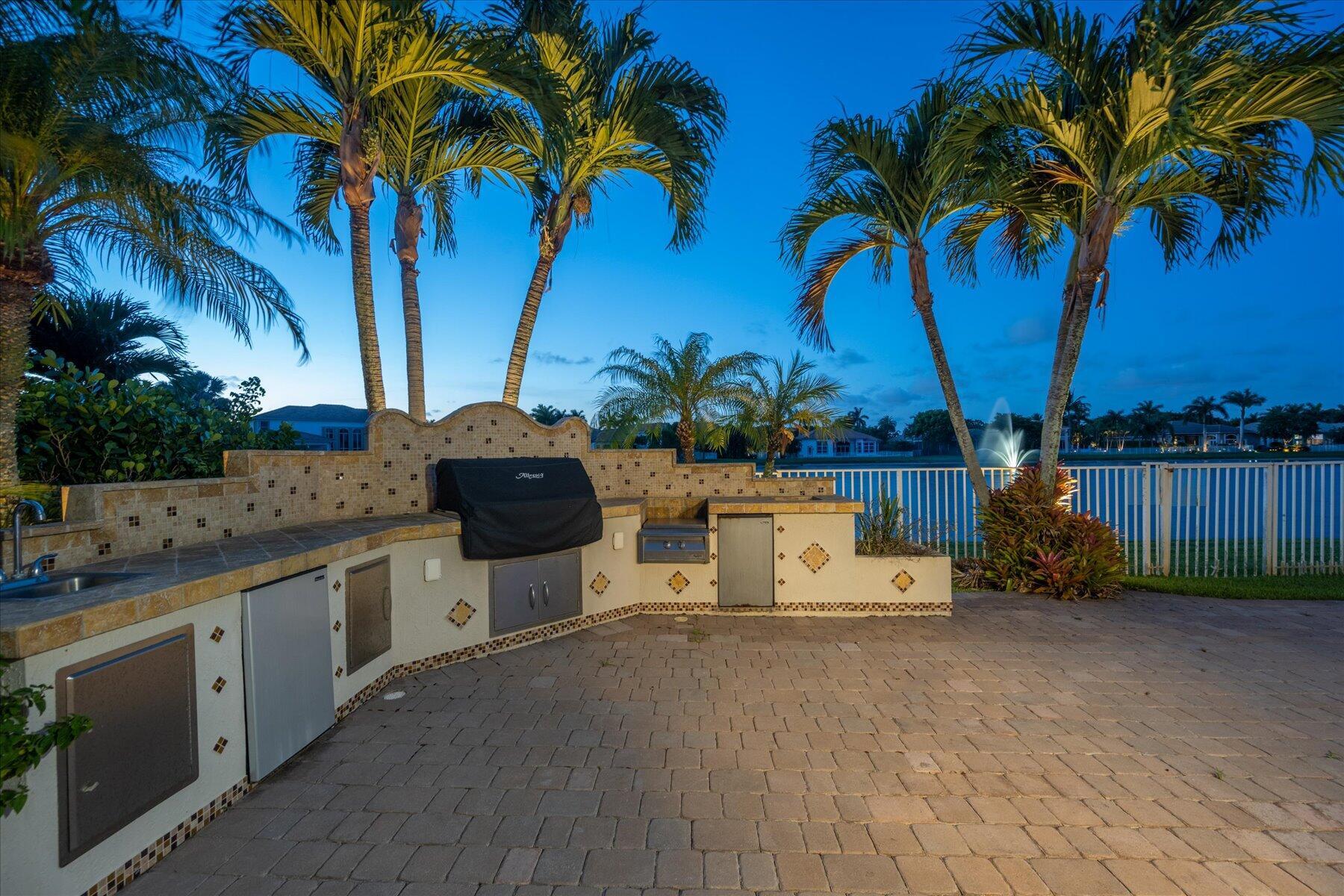 EQUESTRIAN CLUB - Residential Lease