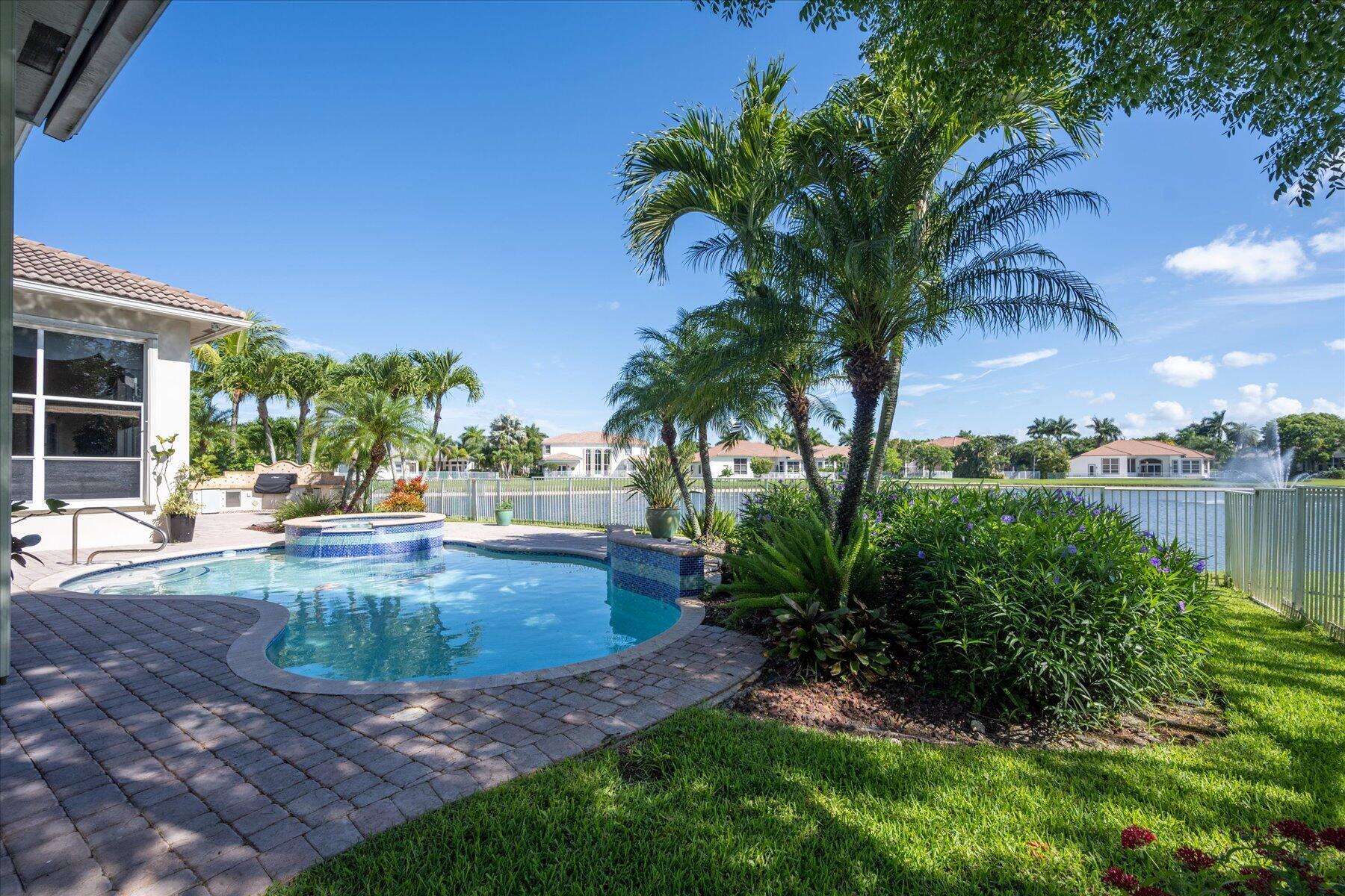 EQUESTRIAN CLUB - Residential Lease