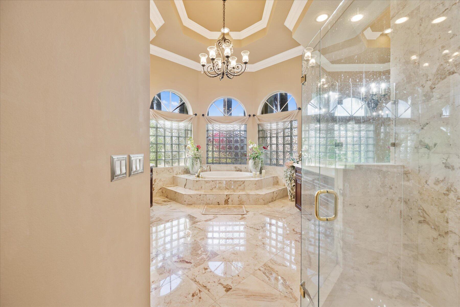 EQUESTRIAN CLUB - Residential Lease