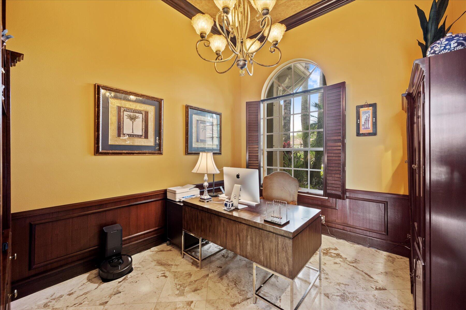 EQUESTRIAN CLUB - Residential Lease