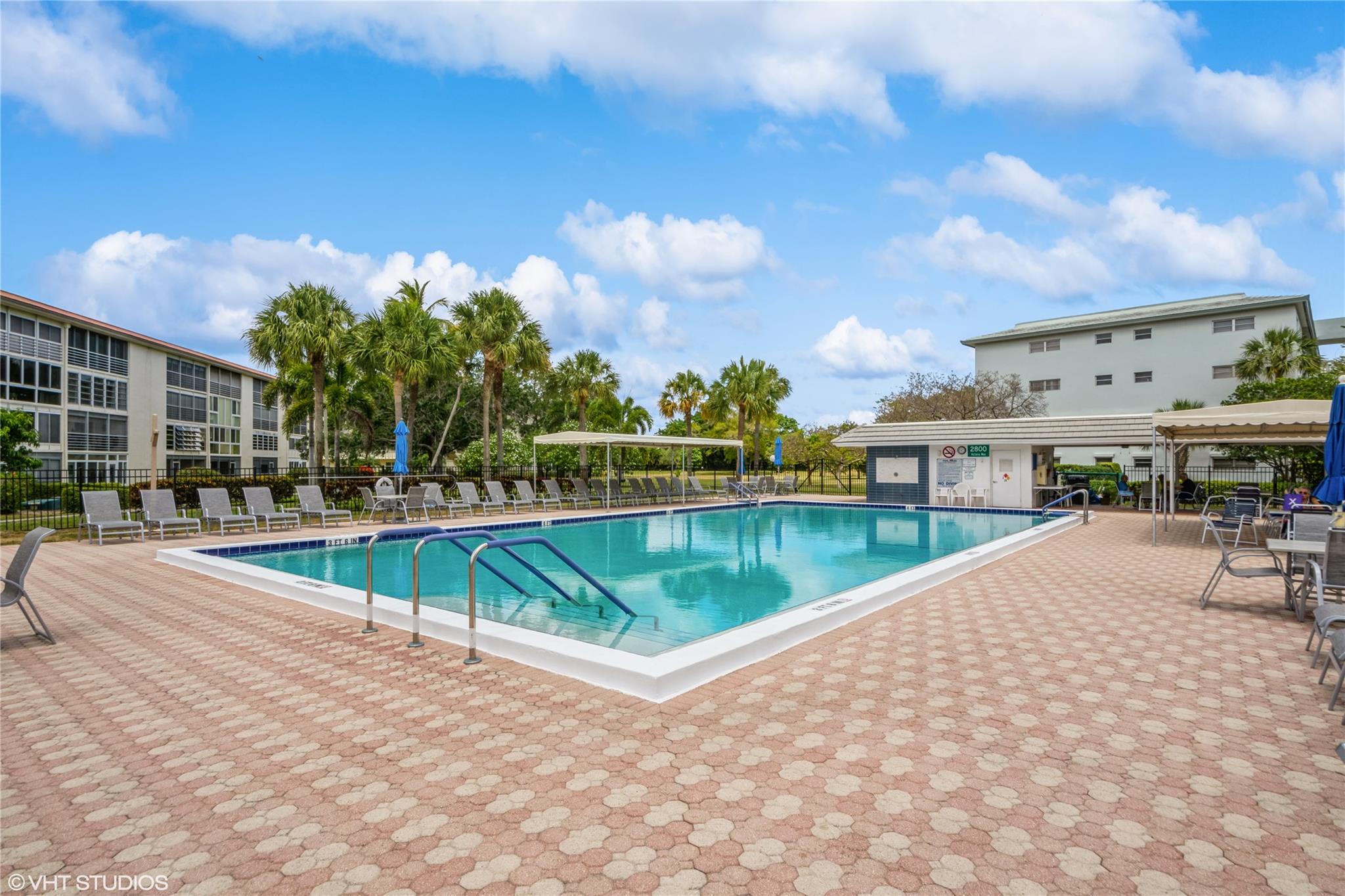 VICTORIA VILLAGE - Residential