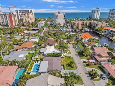 A home in Lauderdale By The Sea