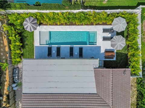 A home in Lauderdale By The Sea