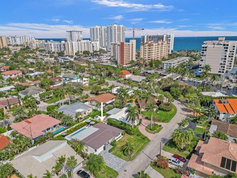 A home in Lauderdale By The Sea