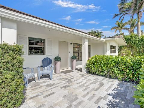 A home in Lauderdale By The Sea