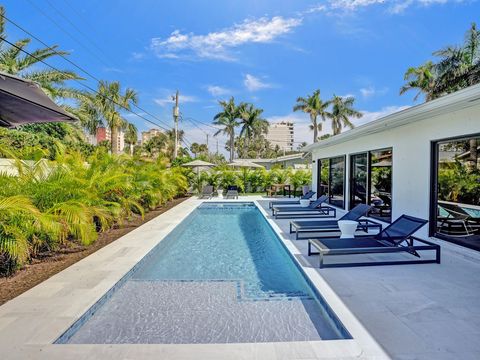 A home in Lauderdale By The Sea