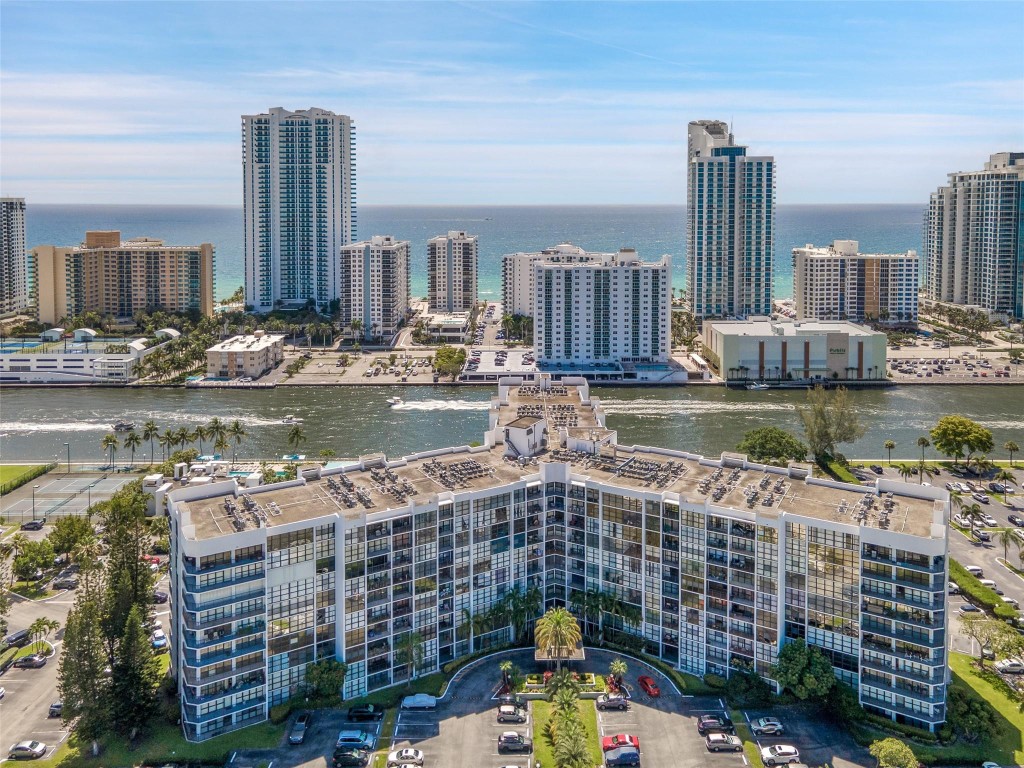 Towers of Oceanview South - Residential