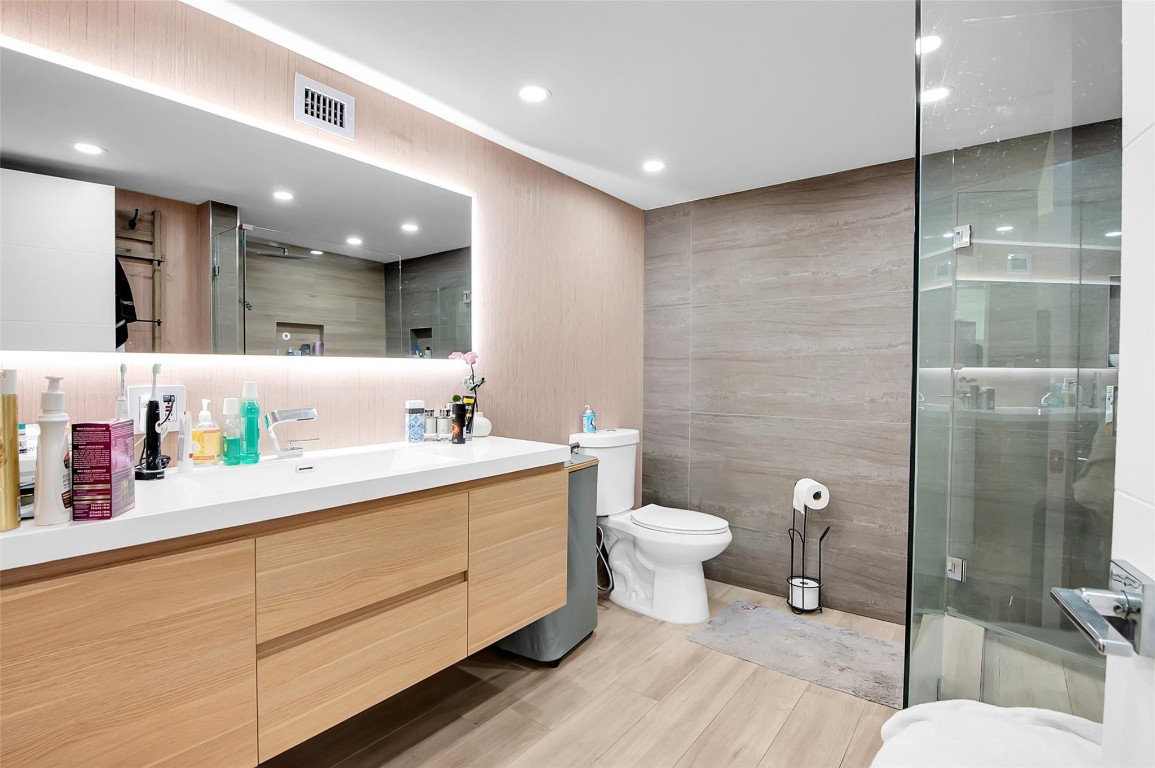 Towers of Oceanview South - Residential