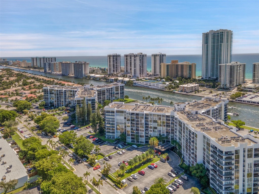 Towers of Oceanview South - Residential