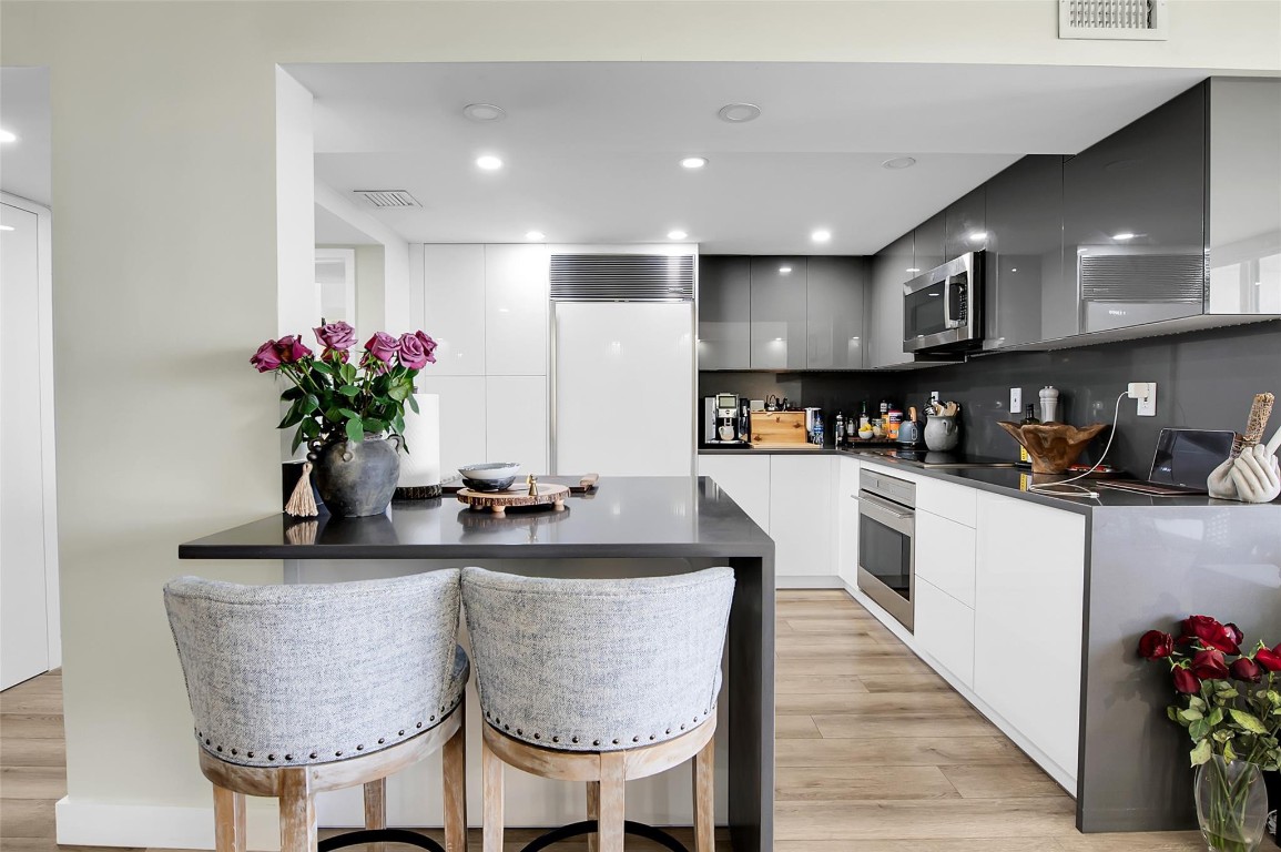 Towers of Oceanview South - Residential