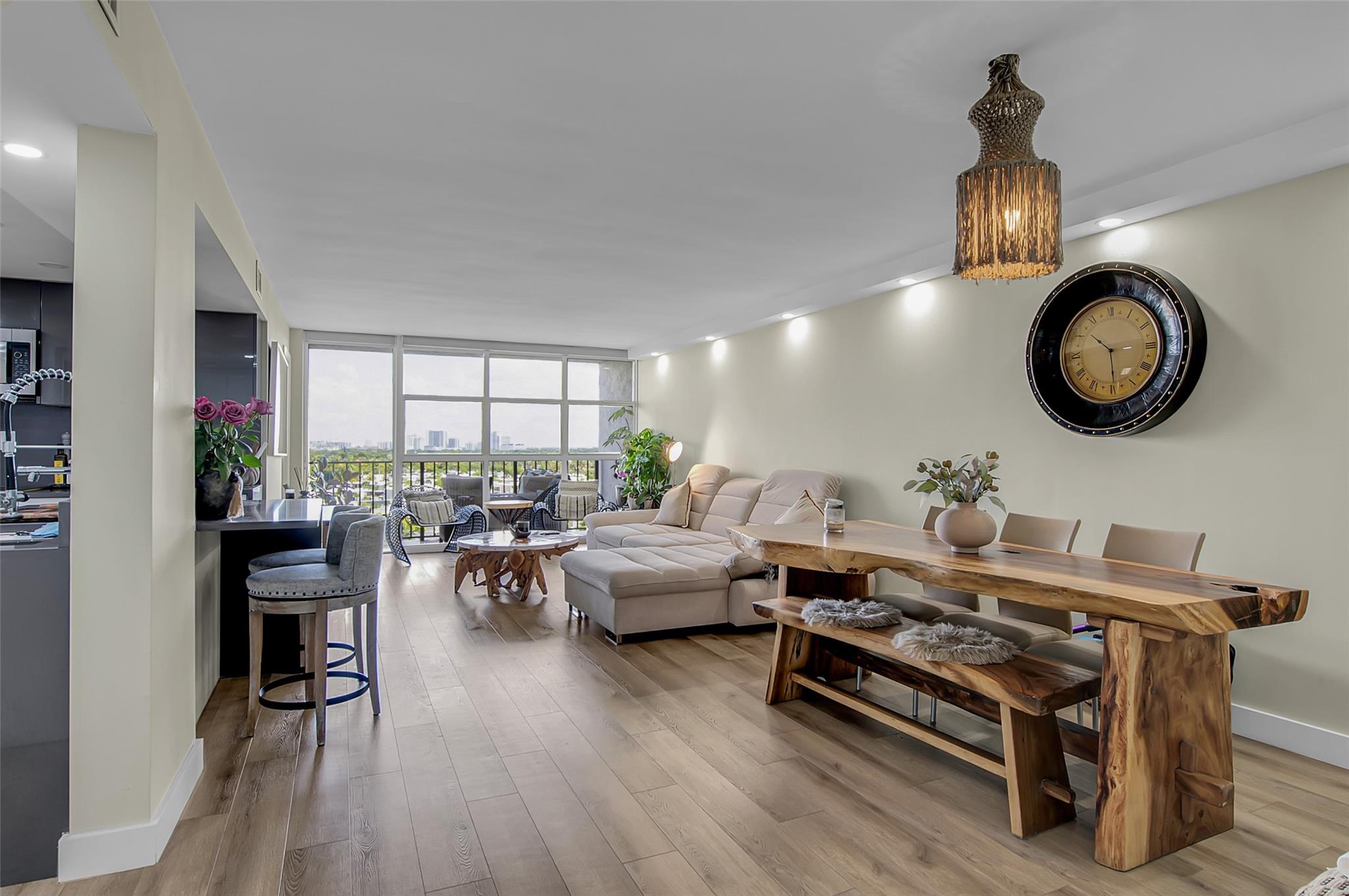 600 Parkview Dr 1029