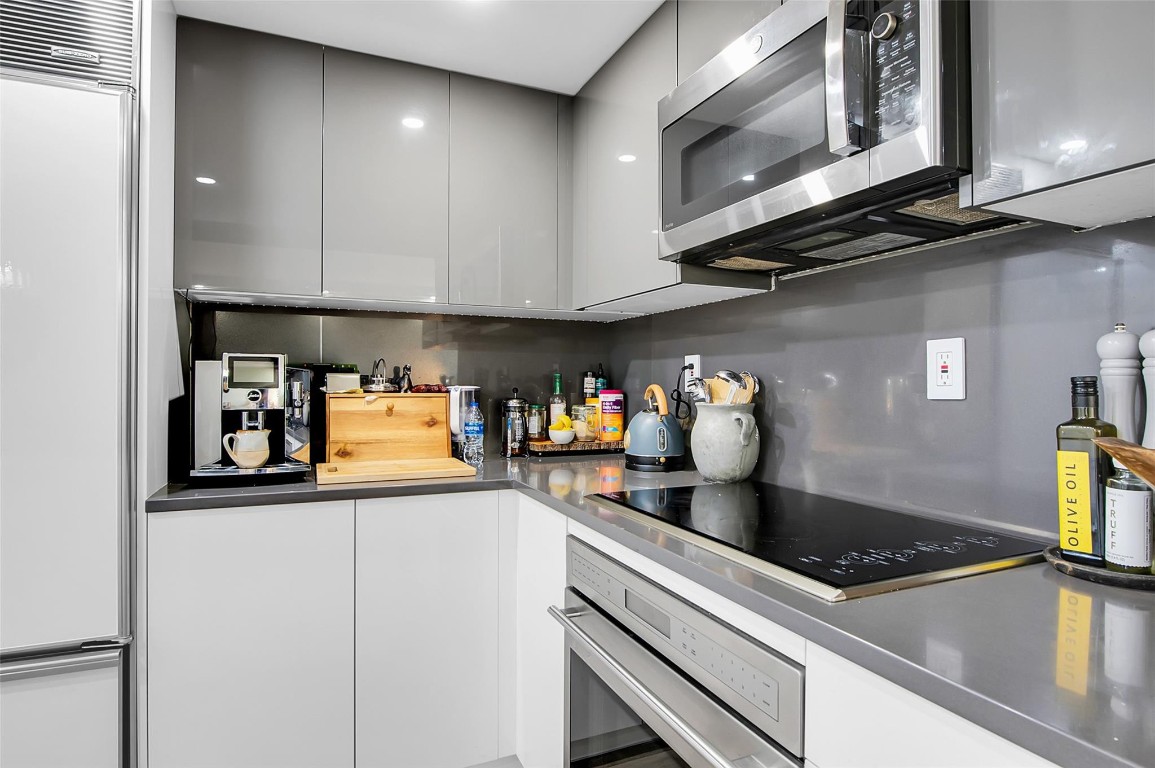 Towers of Oceanview South - Residential