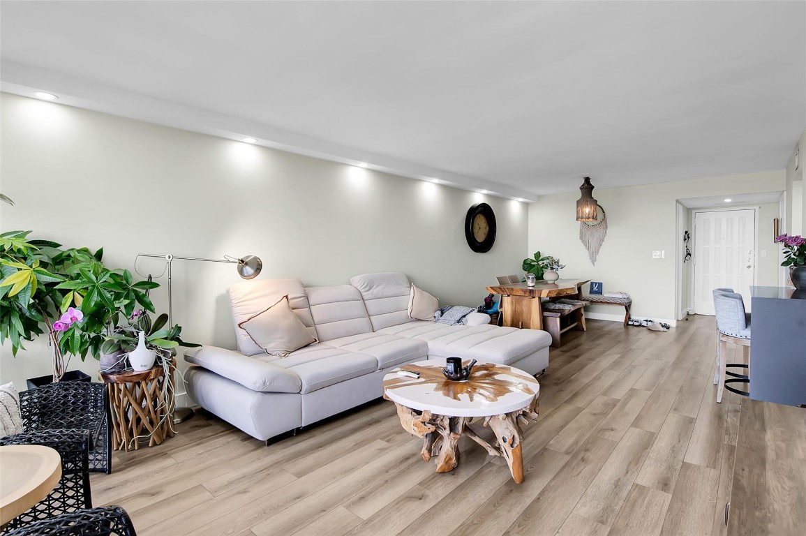 Towers of Oceanview South - Residential