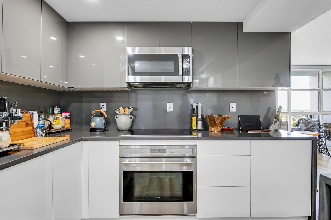 Towers of Oceanview South - Residential