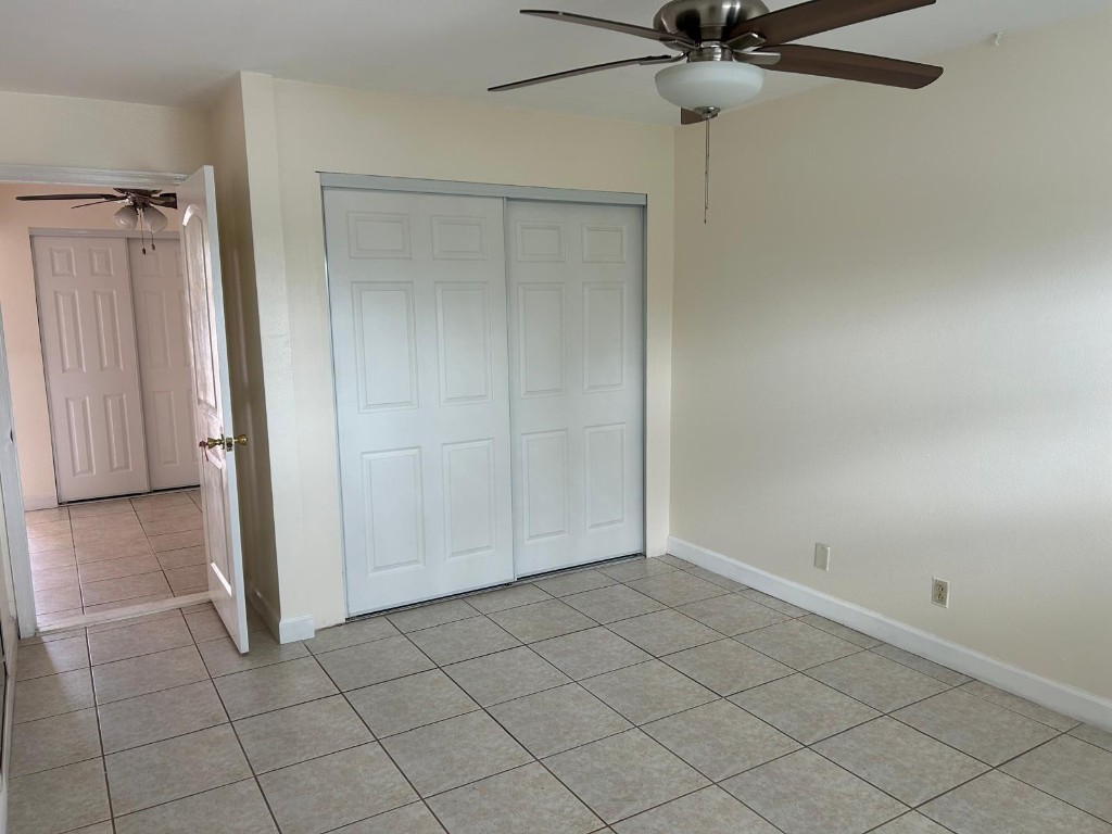 1050 E Sample Road 209