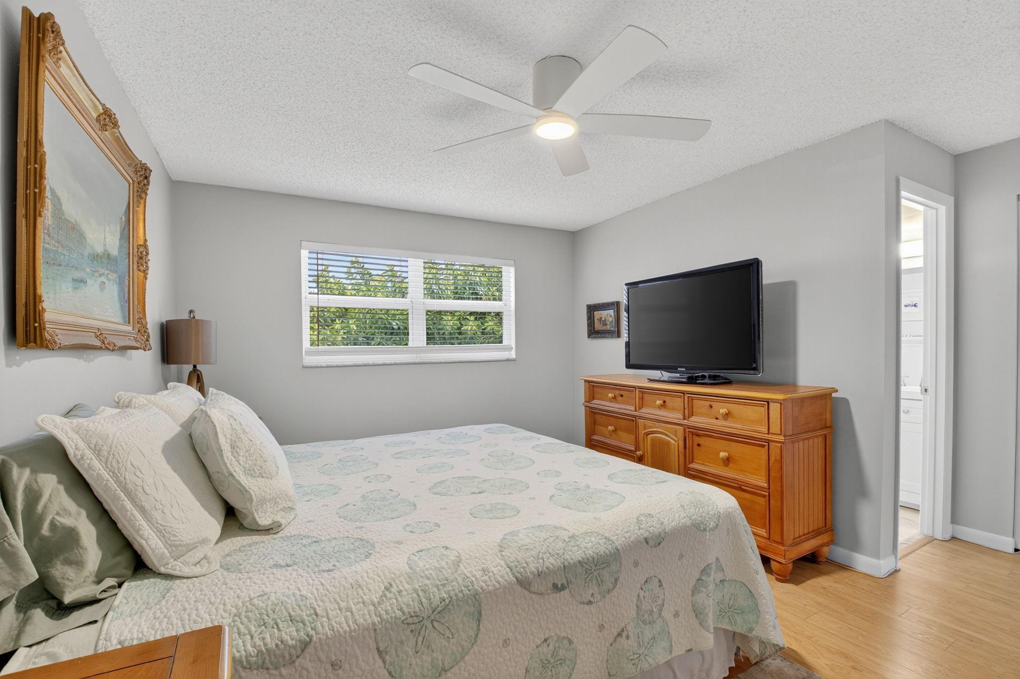 VILLAGE ROYALE - Residential