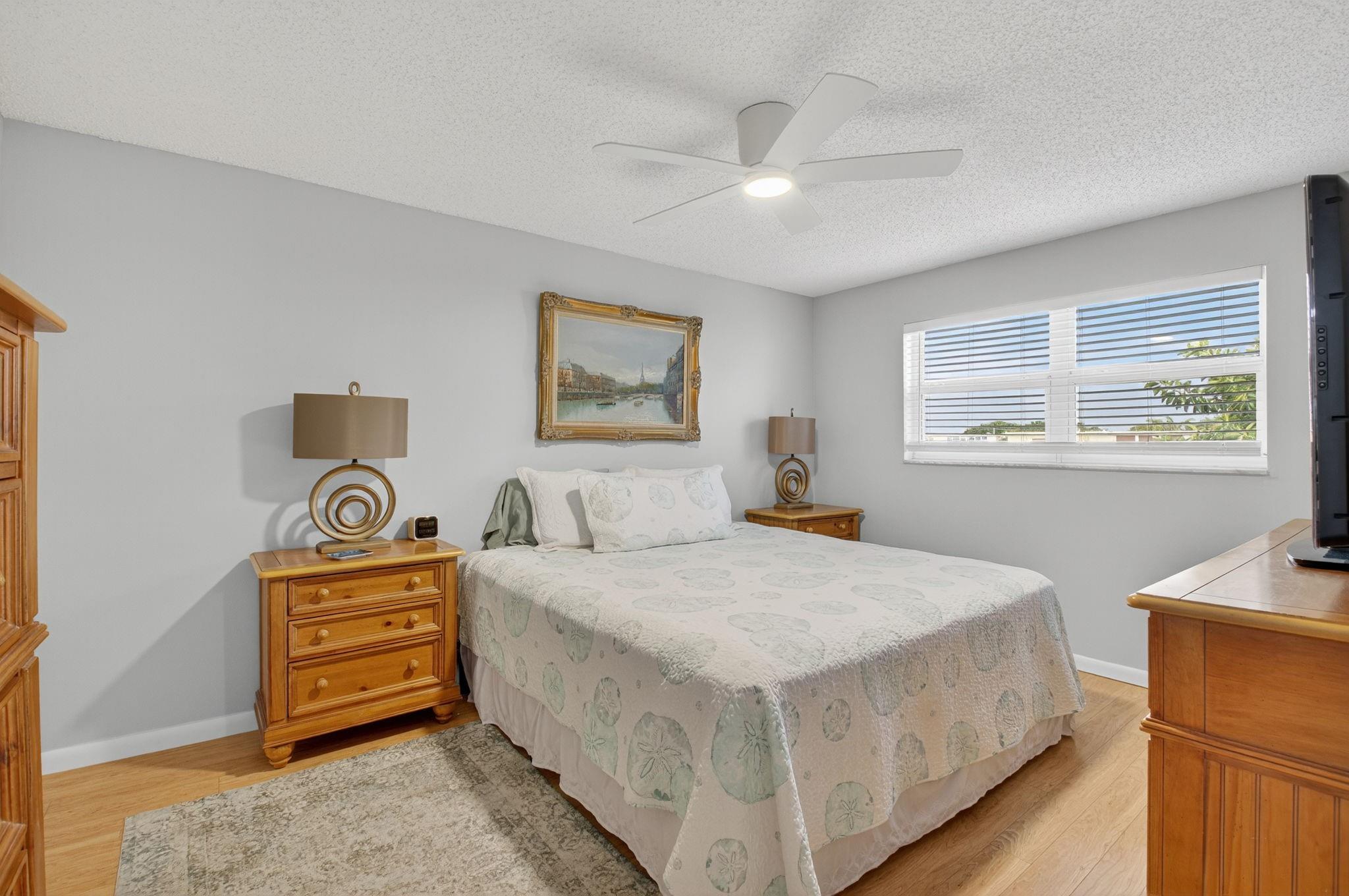 VILLAGE ROYALE - Residential