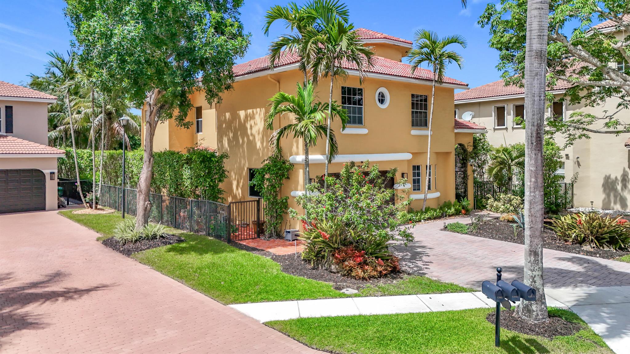 12471 SW 1st Street Street