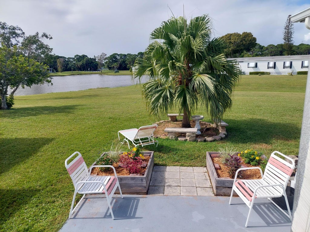 Photo of 20 Orinco Road, Port Saint Lucie, FL 34952 (MLS # R10930948)