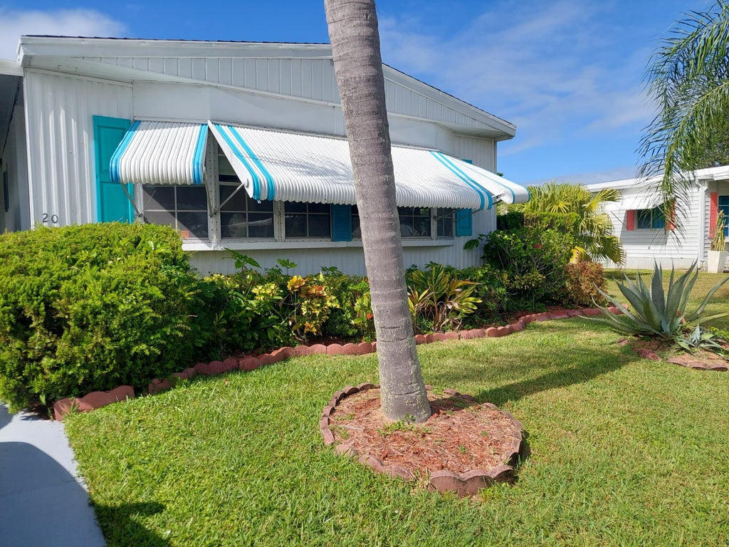 Photo of 20 Orinco Road, Port Saint Lucie, FL 34952 (MLS # R10930948)
