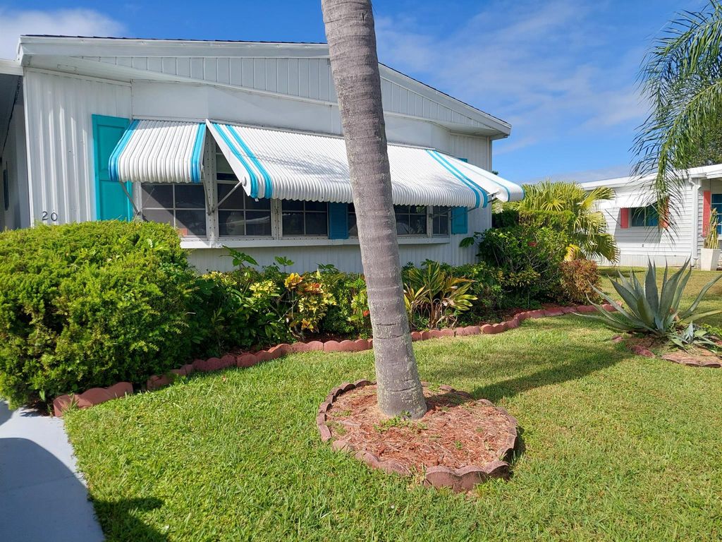 Photo of 20 Orinco Road, Port Saint Lucie, FL 34952 (MLS # R10930948)